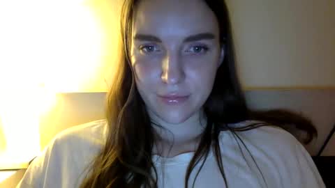 Snapshot of hoteffy chatting on 03.03.25 effy online show from 03.03.25