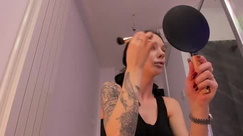 Snapshot of hotfallingdevil chatting on 02.17.26 hotfallingdevil online show from 02.17.26