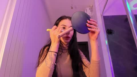 hotfallingdevil online show from 03.16.26