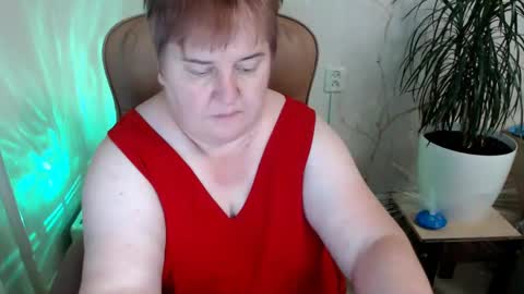 Snapshot of hotfiremommy chatting on 01.08.25 LimonkaFire online show from 01.08.25