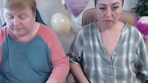 Snapshot of hotfiremommy chatting on 10.15.25 LimonkaFire online show from 10.15.25