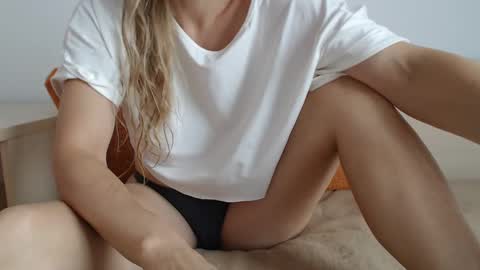 hotginger111 online show from 09.29.25