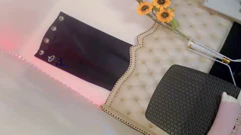 hotgirl_krisxx online show from 10.15.25