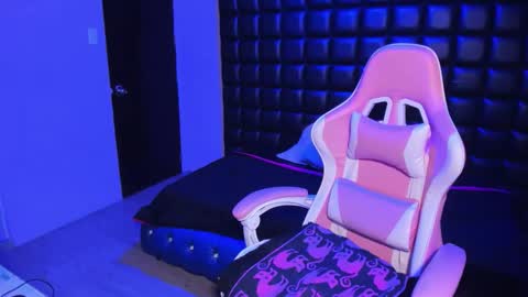 hannah online show from 11.21.25