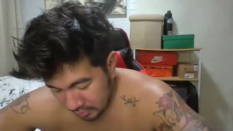 Snapshot of hothunkybear23 chatting on 12.06.24 Khel online show from 12.06.24