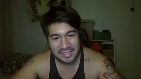 Snapshot of hothunkybear23 chatting on 12.25.24 Khel online show from 12.25.24