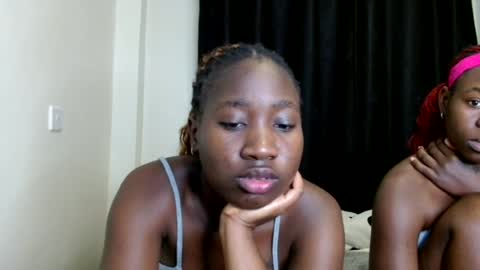 Snapshot of hotie_vive chatting on 07.24.26 Hotie vives online show from 07.24.26