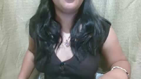 hotiemorenagurl18 online show from 09.19.25