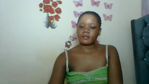 Snapshot of hotjeylee chatting on 07.20.26 LOYCE online show from 07.20.26