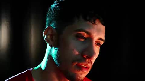 Hotlatinking online show from 09.23.25