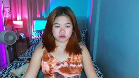 Snapshot of hotlayla_ chatting on 01.14.25 Layla online show from 01.14.25