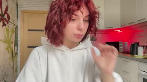 Snapshot of hotline_aurora chatting on 11.10.25 Aurora Morning Star online show from 11.10.25