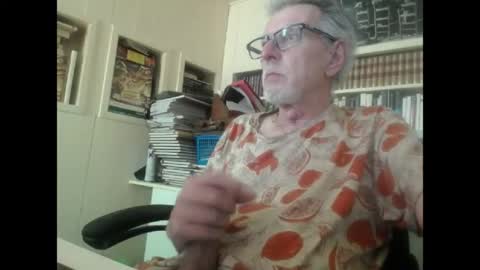 Snapshot of hotlux_54 chatting on 06.25.26 hotlux_54 online show from 06.25.26