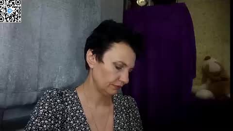 Snapshot of hotmamaqueen234 chatting on 06.19.26 hotmamaqueen234 online show from 06.19.26