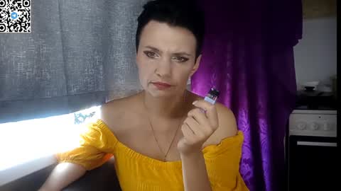 Snapshot of hotmamaqueen234 chatting on 06.26.26 hotmamaqueen234 online show from 06.26.26