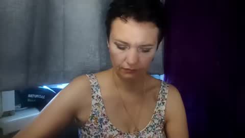 Snapshot of hotmamaqueen234 chatting on 08.03.26 hotmamaqueen234 online show from 08.03.26