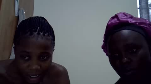 Snapshot of hotmary64 chatting on 12.01.25 hotmary64 online show from 12.01.25