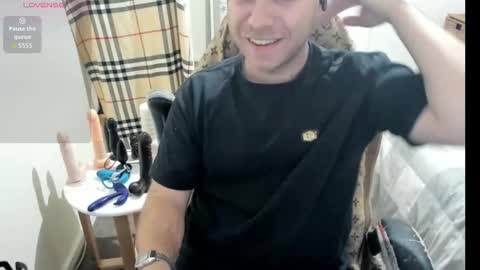 Snapshot of hotmelbguy20 chatting on 10.03.25 Cum and play X online show from 10.03.25