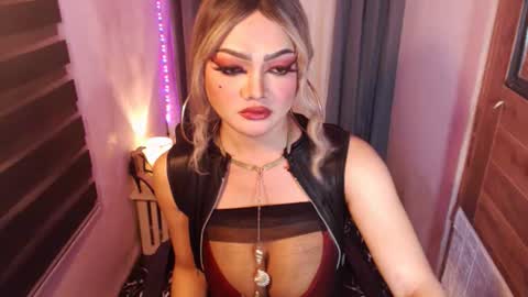 Snapshot of hotmistressmorgana chatting on 06.13.26 morgana online show from 06.13.26