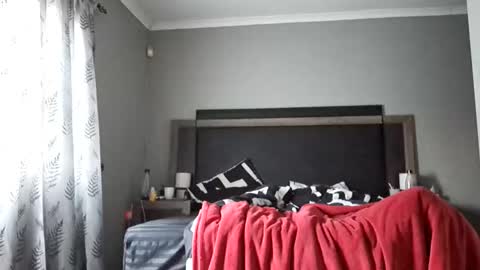 hotmrandmrscouple online show from 12.23.25