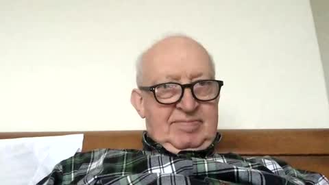 Snapshot of hotmuff99 chatting on 02.12.25 hotmuff99 online show from 02.12.25