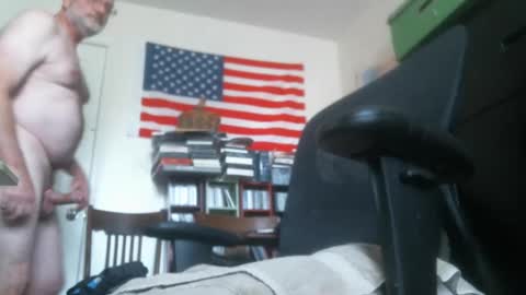 Snapshot of hotnawlhere chatting on 10.26.25 Carl Not really  online show from 10.26.25