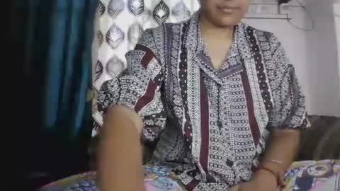 lola online show from 04.17.26