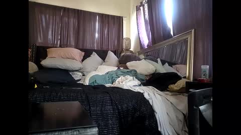 hotrox6942 online show from 02.25.26