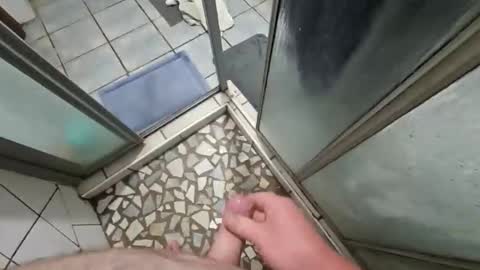 Snapshot of hotshotbadboy chatting on 10.10.25 Hotshot online show from 10.10.25