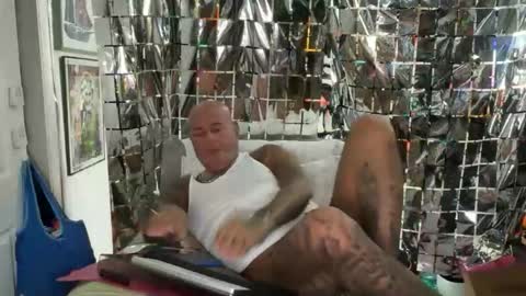 hotstuff775616 online show from 04.05.26