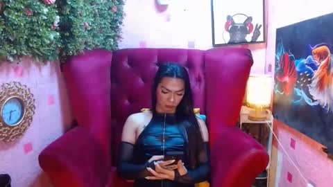 Summer online show from 01.29.25