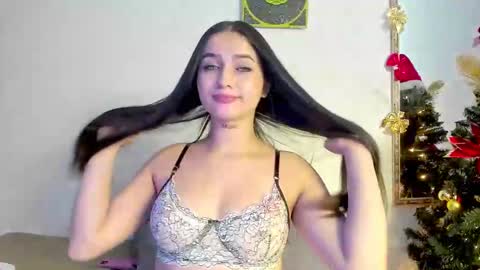 Hott Hanna online show from 12.23.24