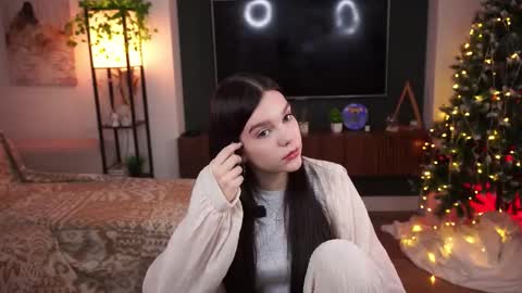 Snapshot of hott_no_cap chatting on 12.16.25 Carol online show from 12.16.25