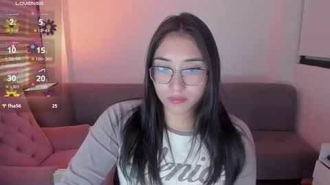 Snapshot of hottbee3645 chatting on 02.05.26 hottbee3645 online show from 02.05.26