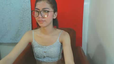 hottestdella69 online show from 10.11.25