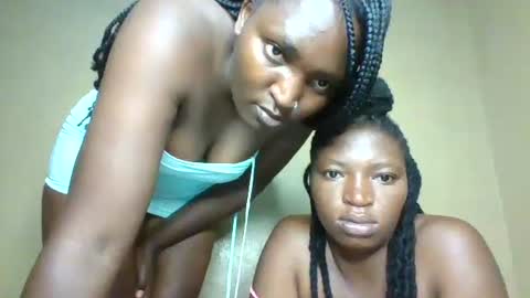 Snapshot of hottie_amor chatting on 10.23.25 AMOR online show from 10.23.25