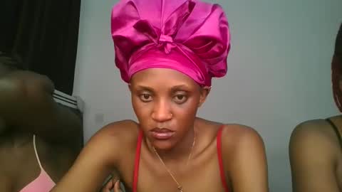 Snapshot of hottie_chyna chatting on 12.13.25 hottie_chyna online show from 12.13.25