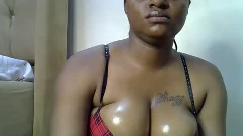 hottie_divaa online show from 05.17.26