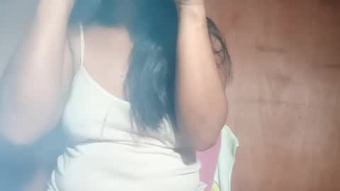 Snapshot of hottie_mama2022 chatting on 12.29.24 Lyn online show from 12.29.24