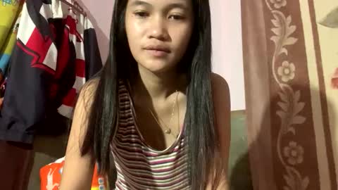 Snapshot of hottie_ptite chatting on 11.24.25 hottie_ptite online show from 11.24.25