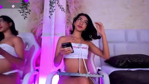Veronica independent model online show from 07.11.26