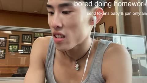 Snapshot of hottiewithabody101 chatting on 06.25.26 hottiewithabody101 online show from 06.25.26