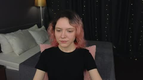 Snapshot of hottokori chatting on 04.18.26 Kori online show from 04.18.26