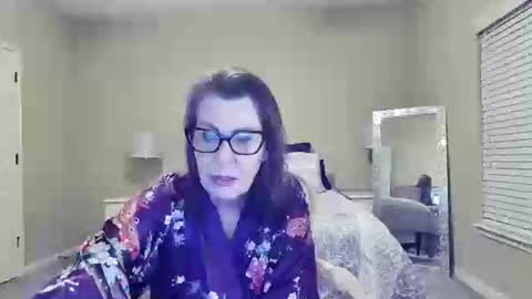Maggie online show from 11.02.25