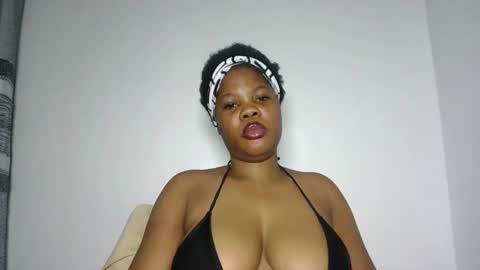 hotty_lora889 online show from 01.31.26