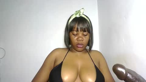 hotty_lora889 online show from 03.25.26