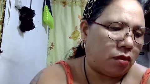Snapshot of hottycrissy4u chatting on 06.18.26 hottycrissy4u online show from 06.18.26