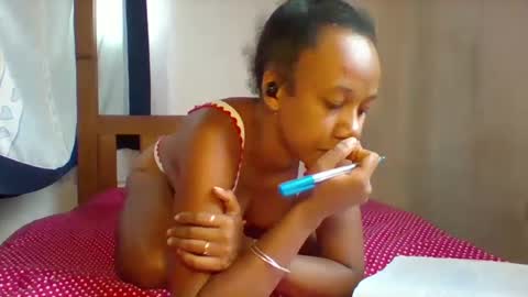 Snapshot of hottyfgirl chatting on 02.22.25 HottyFGirl online show from 02.22.25