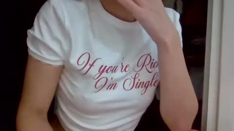 Snapshot of hotwinterxx chatting on 01.04.25 Hotwixx online show from 01.04.25