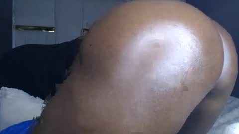 hotypussy95 online show from 03.18.26